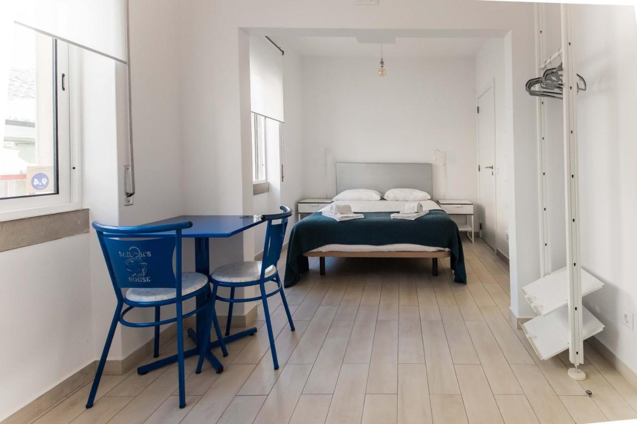 Sailor'S House Hostel ลากอส ภายนอก รูปภาพ